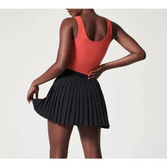SPANX 50273R Women’s Sz S Black Built-In Figure-Shaping Shorts Pleated Skort - Picture 7 of 8